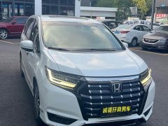 Honda Odyssey 2.0L e:HEV Luxury - ფოტო 2