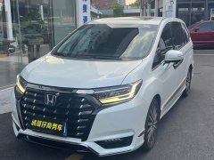 Honda Odyssey 2.0L e:HEV Luxury - ფოტო 3