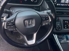 Honda Odyssey 2.0L e:HEV Luxury - ფოტო 8