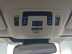 Toyota Sienna 2.5L Hybrid Comfort Edition - photo 12