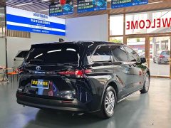 Toyota Sienna 2.5L Hybrid Comfort Edition - photo 19