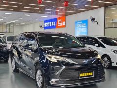 Toyota Sienna 2.5L Hybrid Comfort Edition - photo 3