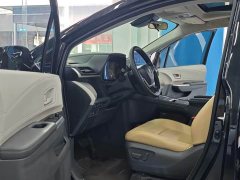 Toyota Sienna 2.5L Hybrid Comfort Edition - photo 6