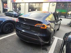 Tesla Model Y Rear-Wheel Drive - ფოტო 6