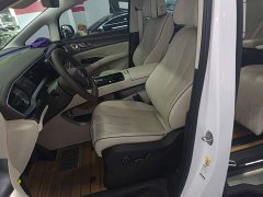 Denza D9 DM-i 980 AWD Luxury - photo 14