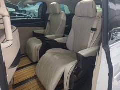 Denza D9 DM-i 980 AWD Luxury - photo 16