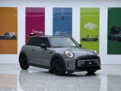 BMW MINI 1.5T COOPER Artist - photo 1