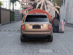 Rolls-Royce Cullinan Black Badge - ფოტო 5