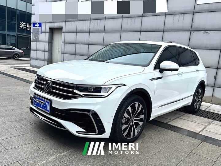Volkswagen Tiguan L 330TSI Automatic FWD R-Line Comfort Edition - car from China