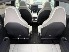 Tesla Model Y L Long Range All-Wheel Drive - ფოტო 7