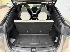 Tesla Model Y L Long Range All-Wheel Drive - ფოტო 8