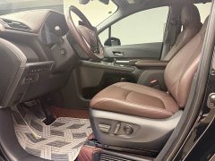 Toyota Sienna 2.5L Hybrid Platinum Edition - photo 18