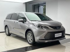 Toyota Sienna 2.5L Hybrid Premium Edition - ფოტო 2