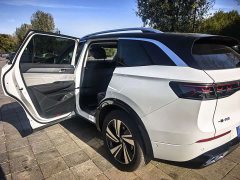 Volkswagen Langyun 380TSI AWD R-Line Cruise Edition - photo 12