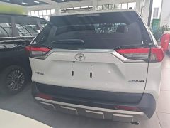 Toyota RAV4 2.0L CVT FWD Fashion Plus - photo 5