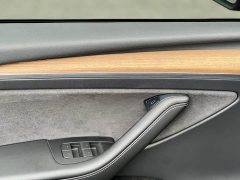 Tesla Model Y Standard Range RWD - photo 19