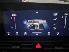 Hyundai Elantra 1.5L CVT Luxury - ფოტო 12