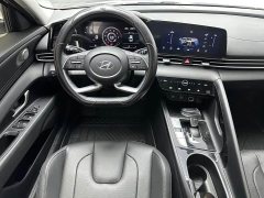 Hyundai Elantra 1.5L CVT Luxury - ფოტო 13