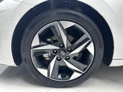 Hyundai Elantra 1.5L CVT Luxury - ფოტო 15