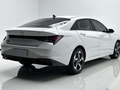 Hyundai Elantra 1.5L CVT Luxury - ფოტო 6