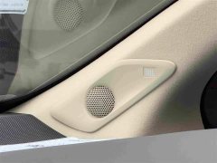 Toyota Alphard Hybrid 2.5L Premium Edition - ფოტო 16