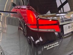 Toyota Alphard Hybrid 2.5L Luxury - photo 10
