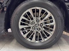 Toyota Alphard Hybrid 2.5L Luxury - photo 11