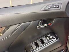Toyota Alphard Hybrid 2.5L Luxury - photo 13