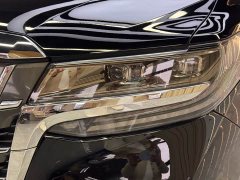 Toyota Alphard Hybrid 2.5L Luxury - photo 3