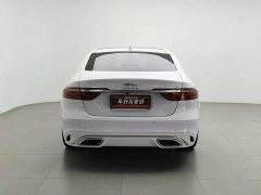 Jaguar XFL 2.0T P250 Two-Wheel Drive Premium Luxury Edition - фото 4