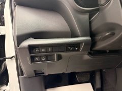 Toyota Sienna 2.5L Hybrid AWD Luxury - photo 5