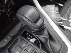 Toyota RAV4 Hybrid 2.5L E-CVT FWD Elite - фото 10