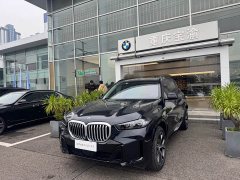 BMW X5 Facelift xDrive 30Li M Sport Exclusive Night Edition Package - ფოტო 1