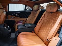 Bentley Flying Spur 4.0T V8 Elegance Edition - ფოტო 13