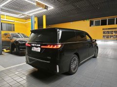 Voyah Dreamer Facelift PHEV Champion Edition - ფოტო 3