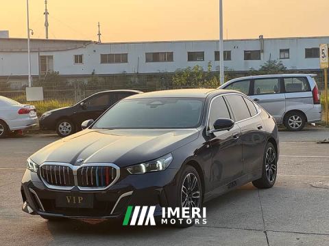 2025 BMW 5 Series 525Li M Sport Package