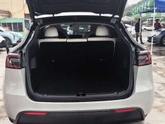 Tesla Model Y Standard Range RWD - photo 14