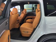 Li Auto i8 Standard Edition - фото 11