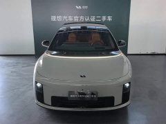 Li Auto i8 Standard Edition - фото 2