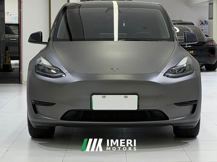 Tesla Model Y Rear-Wheel Drive