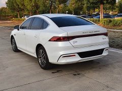 BYD Qin PLUS EV 400KM Luxury - ფოტო 5