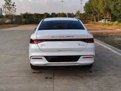 BYD Qin PLUS EV 400KM Luxury - ფოტო 6