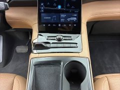 NIO ES8 580KM Six-Seater - ფოტო 13
