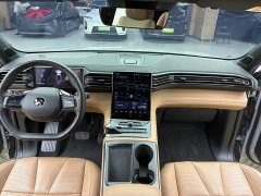 NIO ES8 580KM Six-Seater - ფოტო 15