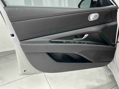 Hyundai Elantra 1.5L CVT GLX Elite - photo 8