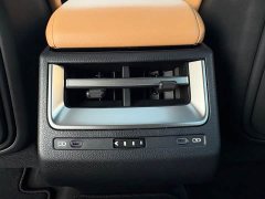 Lexus ES 300h - ფოტო 10