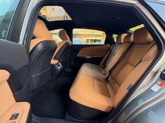Lexus ES 300h - ფოტო 9