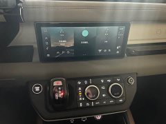 Land Rover Defender 90 P400 X-DYNAMIC S - ფოტო 13