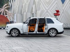 Rolls-Royce Cullinan Five-Seater - фото 8