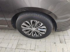 Buick GL8 Land Business Class 652T Luxury - ფოტო 6